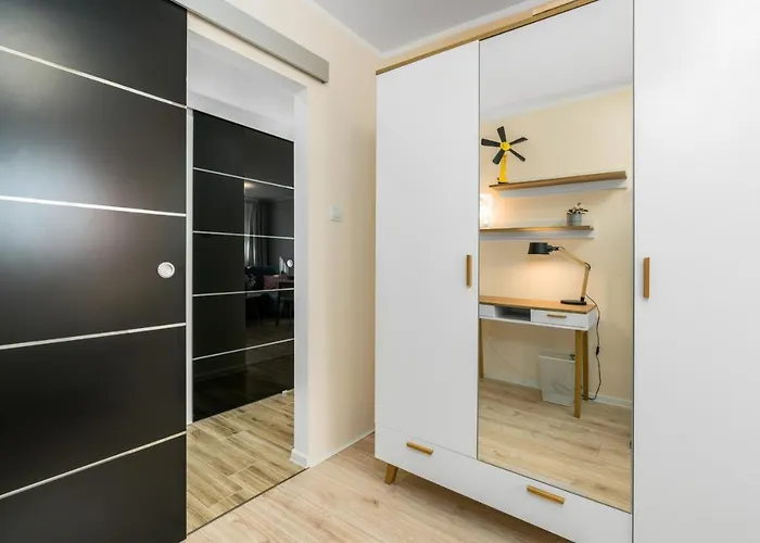 Park Cytadela By Renters Apartment *